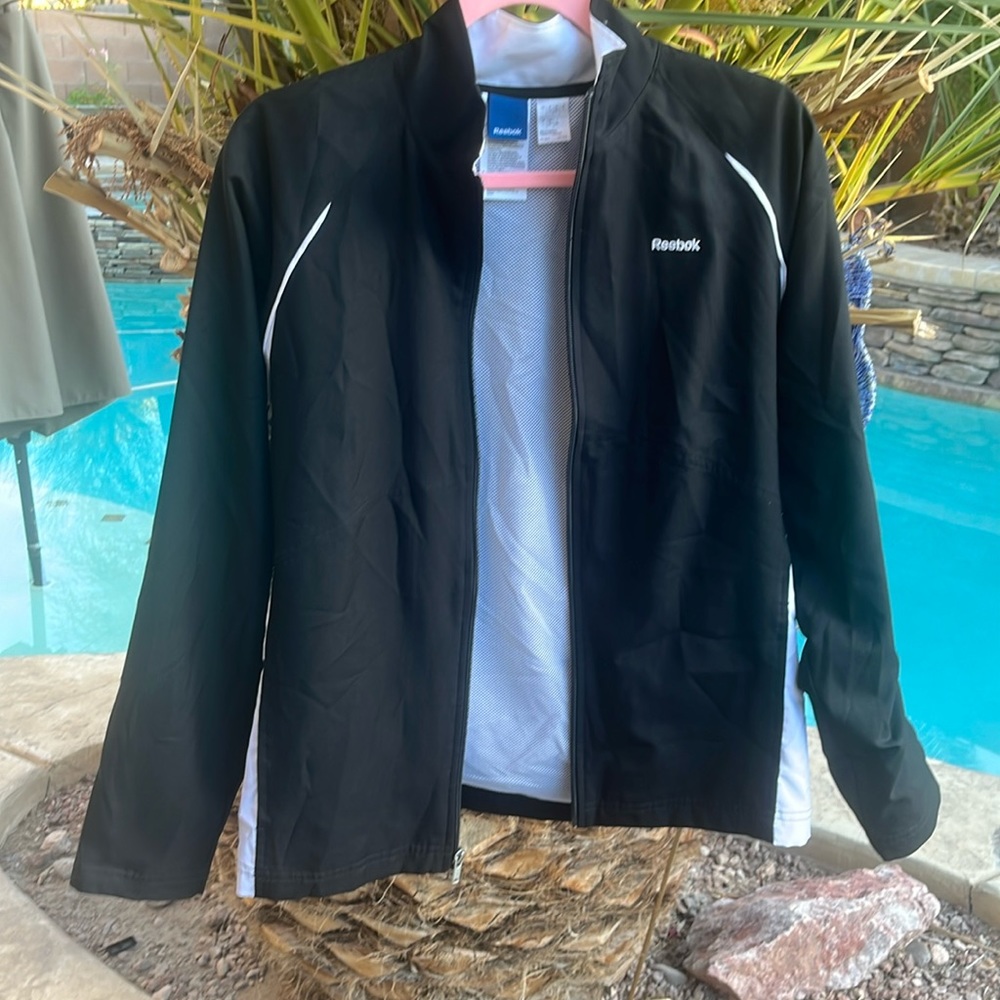 REEBOK light wind breaker jacket